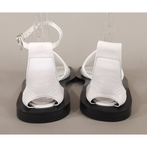 Flat Apartment Chain Strap Sandals Size 38 8 Women's White Leather $470 - Picture 7 of 12